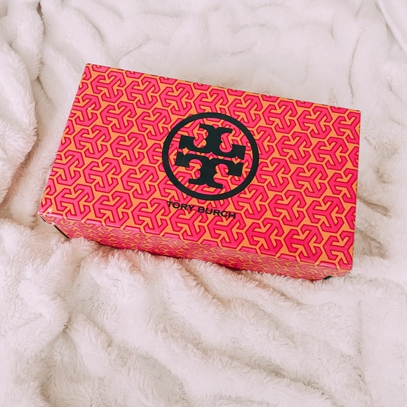 COPY - Tory Burch Black Gabriel Flat Thong - Picture 2 of 8